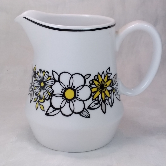 Noritake Progression TRESSA Creamer White Yellow Black Flowers 9029 - Picture 11 of 11
